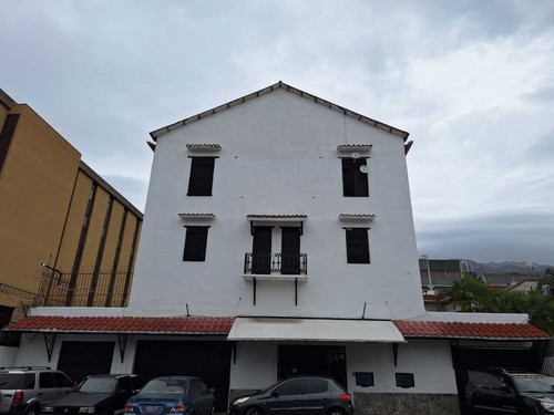 Se Vende Edificio En Los Ruices