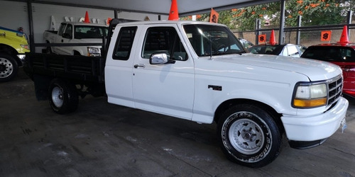 Imagen 11 de 15 de Ford F-150 Standar 6cil Aire