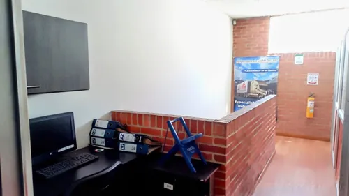 Local En Arriendo/venta En Franco. Cod V17234