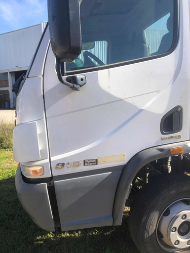 Mercedes Benz Accelo 815