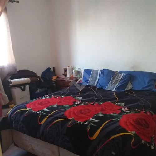 Casa En Venta De 4 Dorm. En La Florida
