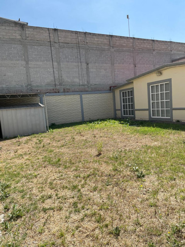 Se Vende Casa De 4 Recámaras En Ojo De Agua