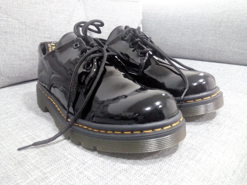 Zapatos Nacionales, Nival Negro Charol