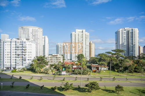 Imagen 5 de 23 de Alexander Boulevard, Apartamento De 3 Dormitorios En Venta