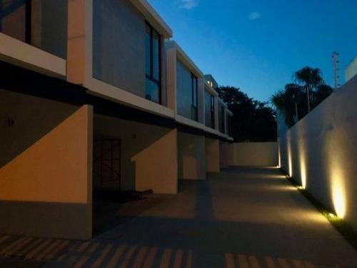 Imagen 4 de 26 de Hermoso Town House En Renta En La Ciudad De Merida