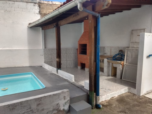 Imagem 3 de 26 de Casa Próximo À Comércios Com Área De Lazer, Piscina E Churrasqueira, No Balneário Gaivota Em Itanhaém, À 1.800 Metros Do Mar