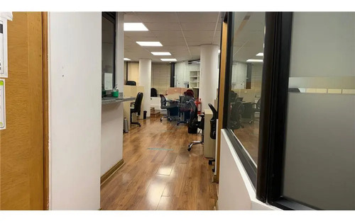 Amplia Oficina En Venta - Edifico Financiero