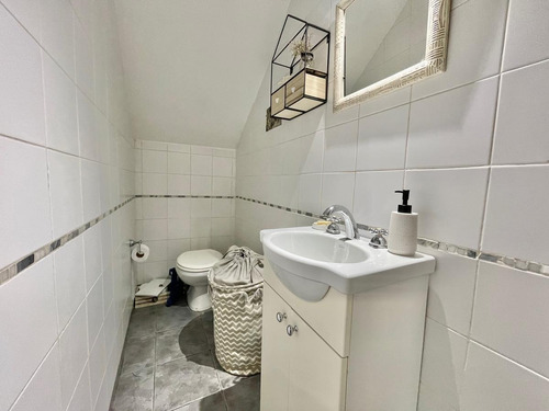 Imagen 7 de 29 de Muy Buen Duplex Ubicado A Tres Cuadras De Av. Maipu Y A Metros De Ugarte.