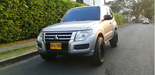 Mitsubishi Montero 3.5 Hard Top