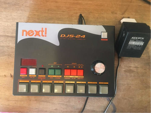 Imagen 1 de 5 de Next! Dos-24 Dj Sampler Digital 24 Bits