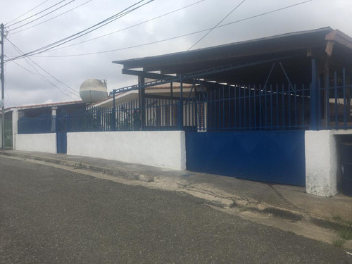 Imagen 8 de 8 de Casa Urb. Altos De Corralito