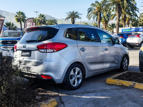 Kia Carens 2015