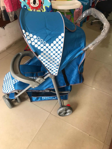 Imagen 2 de 2 de Coche Para Bebés Pocholin Tres Ruedas