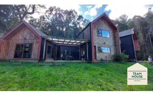 Gran Casa, Condominio Los Aromos