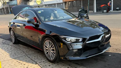 Mercedes-Benz Clase CLA 1.6 200 Cgi Mt
