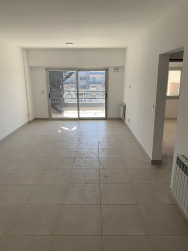 Imagen 8 de 10 de Venta - Depto 2 Ambientes Con Cochera En Ayres De Canning