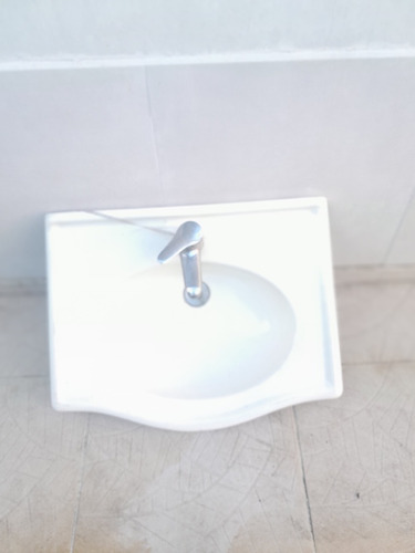 Pileta De Baño Con Canilla Monocomando Frío Caliente 