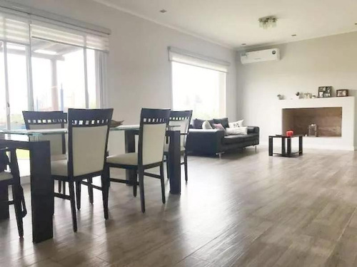 Imagen 15 de 30 de Casa En Venta En Barrio San Gabriel 4 Dorms Y Piscina