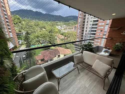 Apartamento En Arriendo En Envigado Sector Loma De Los Mesa (25573).