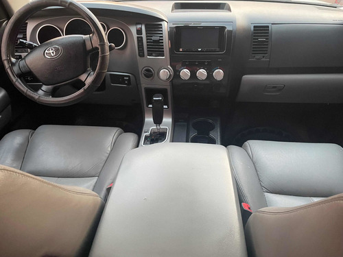 Imagen 11 de 11 de Toyota Tundra 4x4 Full Cuero