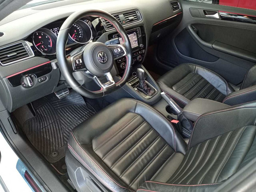 Volkswagen Vento 2.0 Tsi Gli Dsg - Car Cash