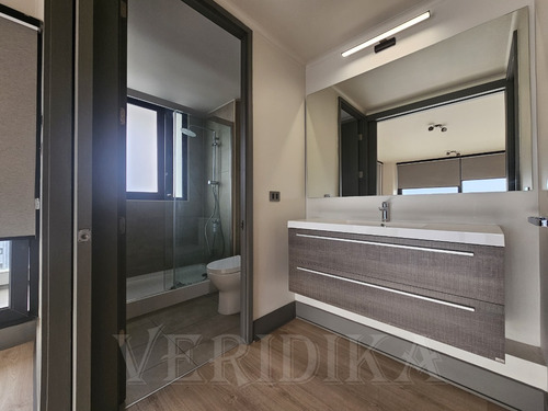 Arriendo Depto. 3d, 3b, 2 E Y 1 Bod, 162m2 Alto Las Condes.