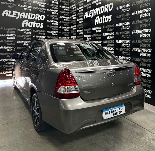 Toyota Etios 1.5 Sedan Xls