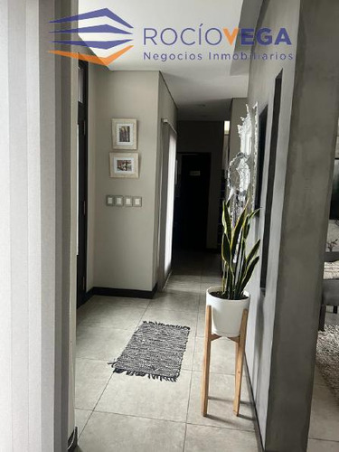 Casa En Venta En Barrio Privado Weston, Moreno