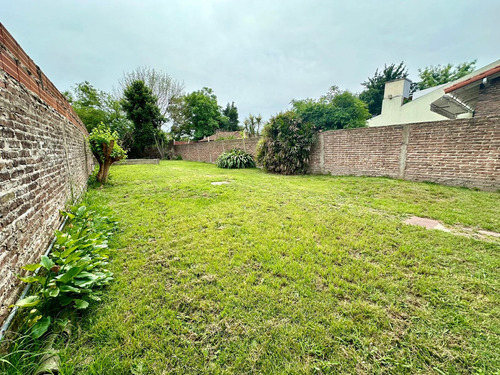 Venta Casa A Reciclar 3 Amb C/jardin En Padua Sur