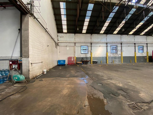 Galpón 2.544 M² C/ Salida A 2 Calles - Ideal Logística / Transporte - Barracas