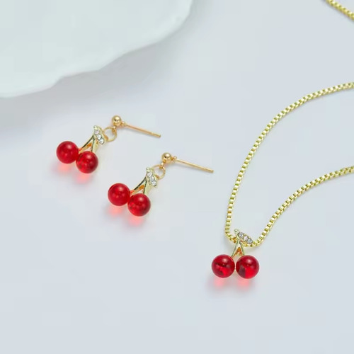 Collar Y Aretes Cerezas Cherry Lana Del Rey Dorado