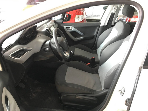 Peugeot 208 1.5 Allure 8v Flex 4p Manual
