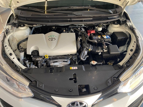 Toyota Yaris 1.3 16V FLEX XL MULTIDRIVE