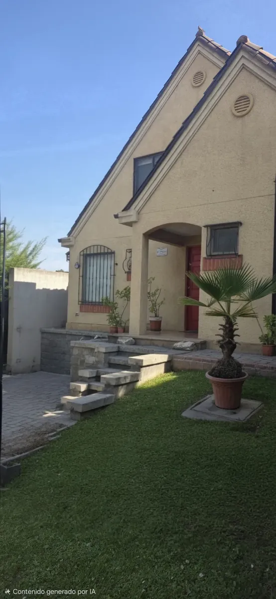 Imagen 2 de 25 de Barrio Alpino, Excelente Casa, Como Nueva !!!