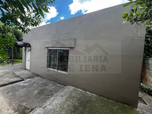 Casa 1 Dorm. En Venta - Calle Escalada Y 132 - General Belgrano.