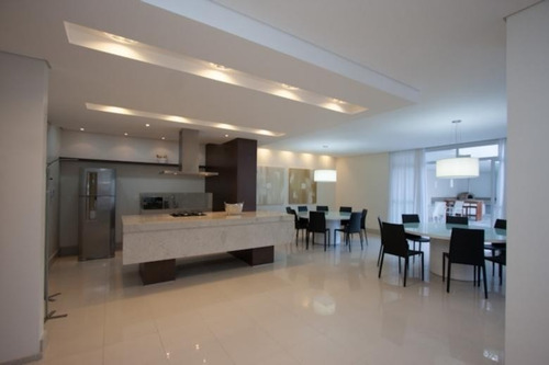 Apartamento No Centro Com 3 Quartos Para Venda, 145 M² - Lg7692