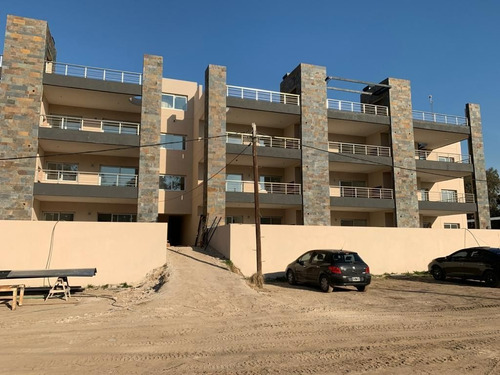 Imagen 6 de 19 de Departamento En Venta De 1 Dormitorio C/ Cochera En Canning
