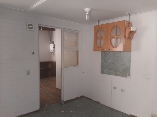 Acogedora Casa, Villa Don Misael, Barrio Colón, Curicó