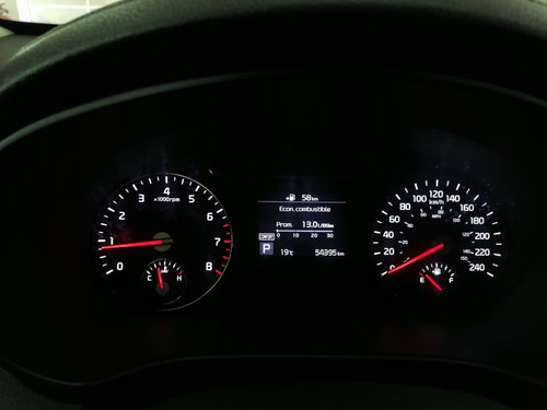 Imagen 11 de 15 de Kia Sorento Lx 2019