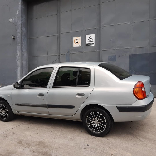 Renault Clio 2003 1.6 Privilege 4 P