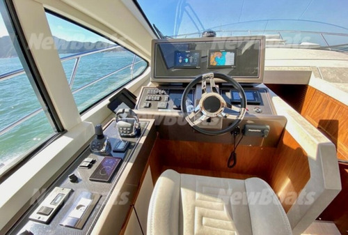 Imagem 10 de 15 de Lancha Intermarine 62 2018 Ñ Azimut, Ferretti