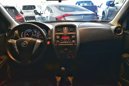 Nissan Versa Sense Mt Pure Drive F2 1.6 2018 Car Cash