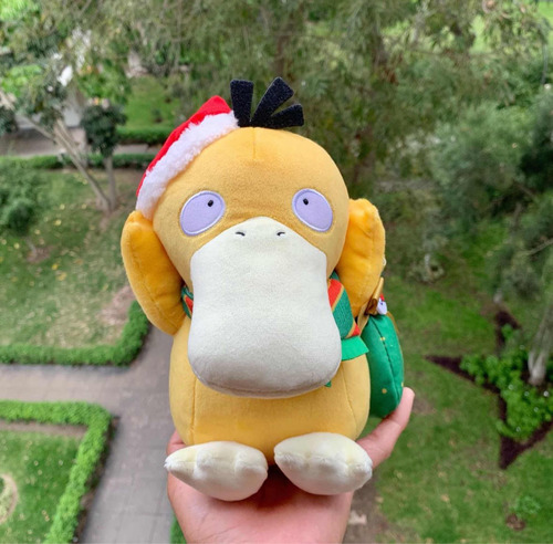 Psyduck Peluche Navideño