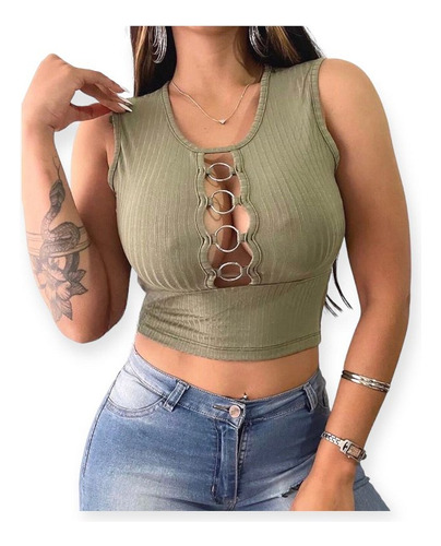 Remera Musculosa Con Detalle De Arandalas En El Escote Sexy