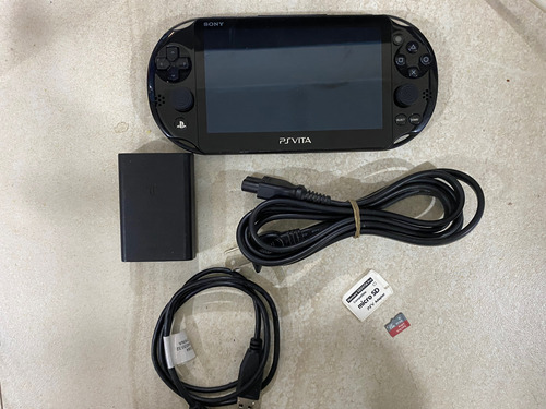 Ps Vita Slim 64gb Liberada + Cargador Original 