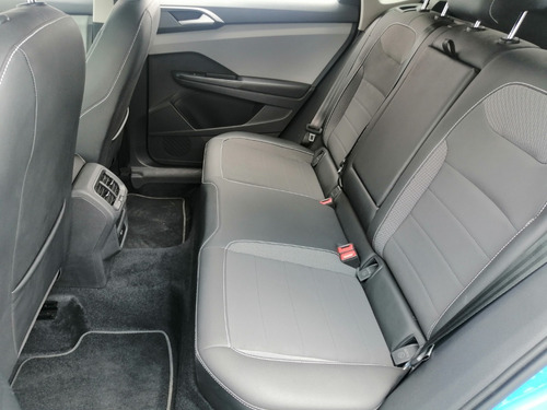 Imagen 7 de 8 de Volkswagen Taos 2021 Comfortline 1.4 Turbo