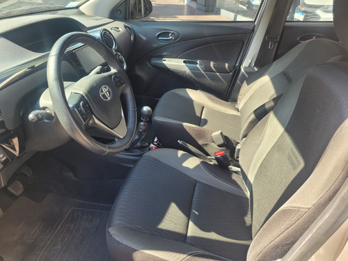 Toyota Etios 1.5 Sedan Xls