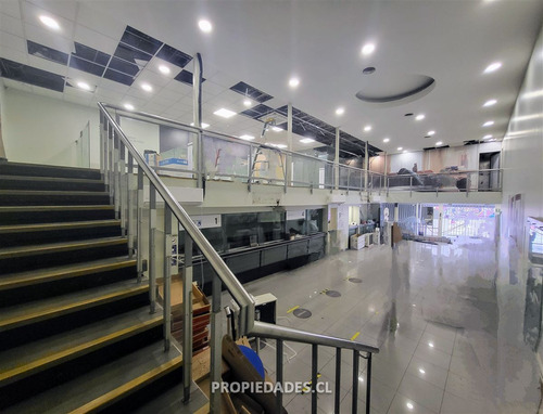 Local Comercial En Arriendo En Santiago Uf 230 Gran Local
