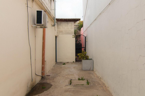 Ph En Venta - 3 Dormitorios 1 Baño - 69mts2 Cubiertos - Lomas Del Mirador