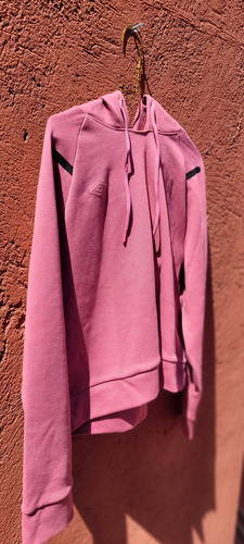 Sudadera Umbro Dama Talla G Guinda Con Gorro (Usado)